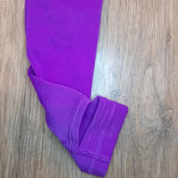 ALO Yoga Coast Stirrup Leggings - Picture 5 of 6